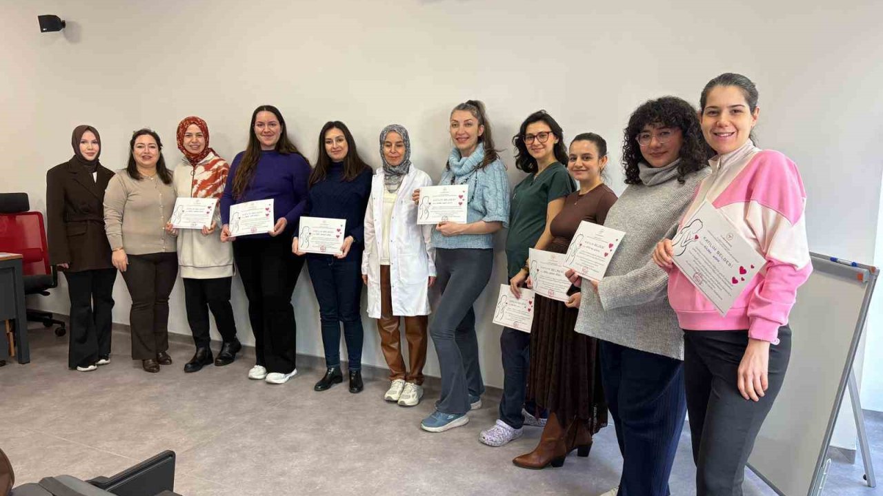 Aydın Şehir Hastanesi Gebe Okulu’nun ilk mezunları belgelerini aldı