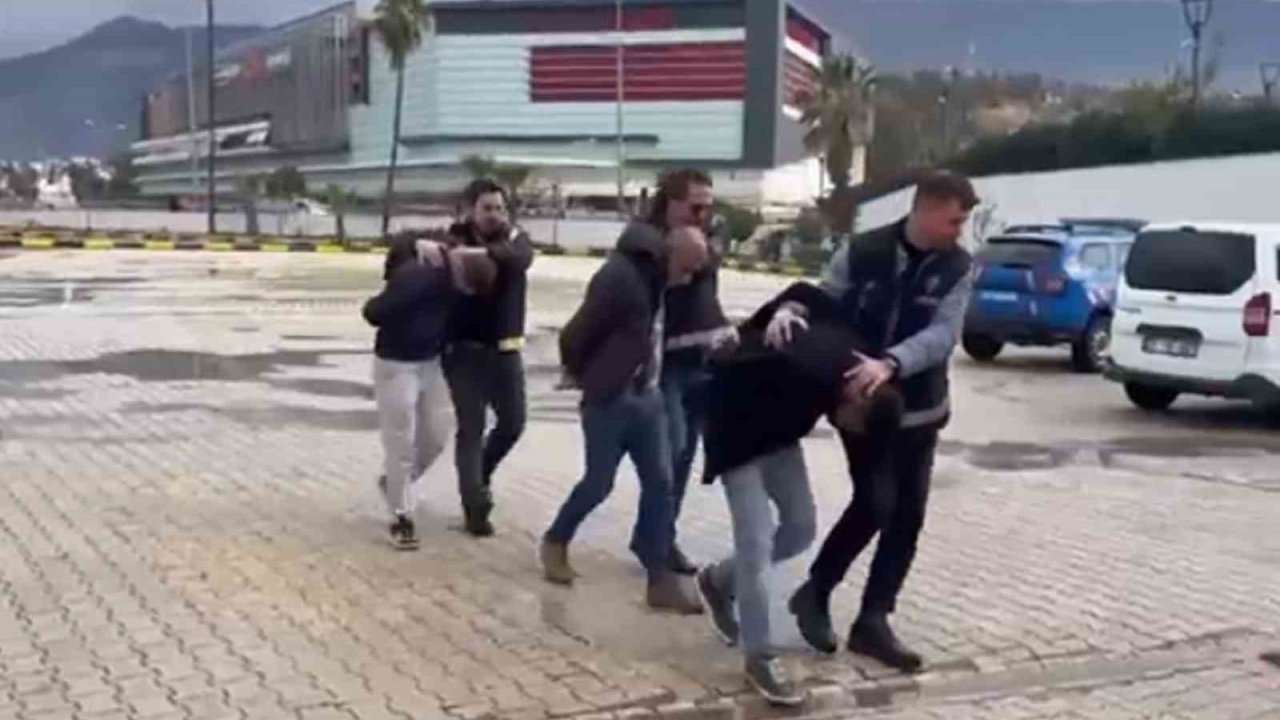 İskenderun’da hapis cezası ile aranan 3 şahıs yakalandı