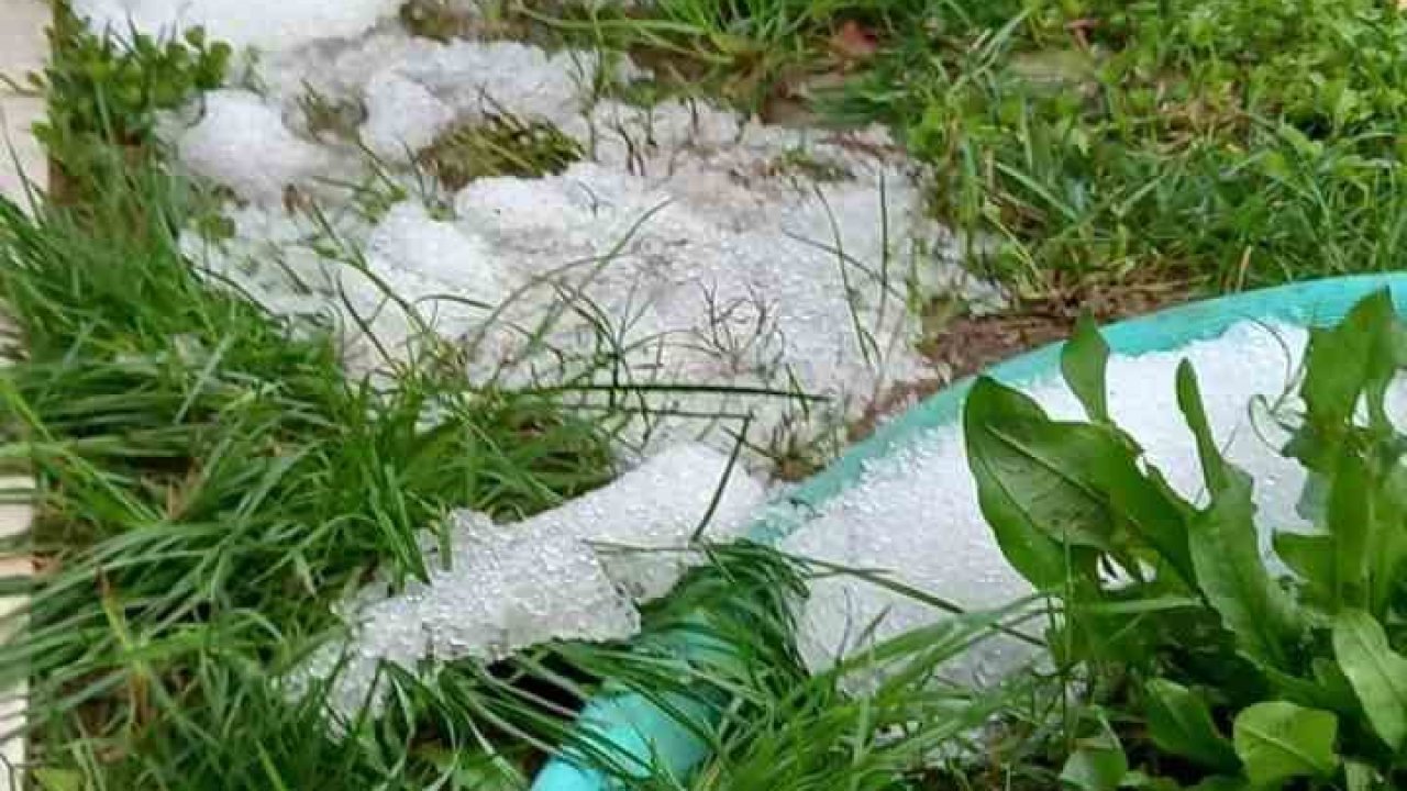 Ortaca’da kuvvetli yağışın ardından dolu etkili oldu