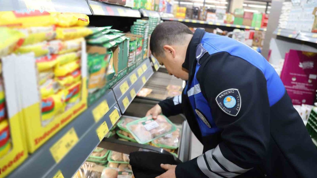 Akdeniz’de Ramazan ayı öncesi market ve fırınlara sıkı denetim