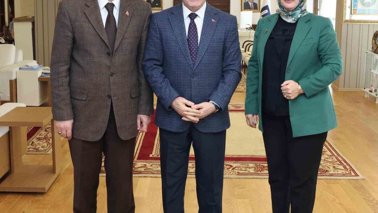 ESOB’dan Büyükşehir Belediye Başkanı Sekmen’e nezaket ziyareti