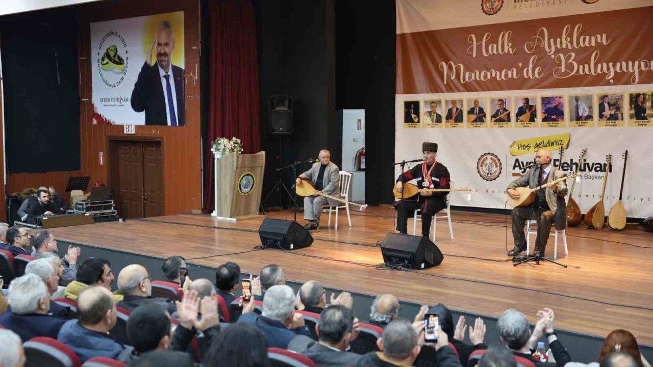 Halk aşıklarından Menemen’de kültür ziyafeti