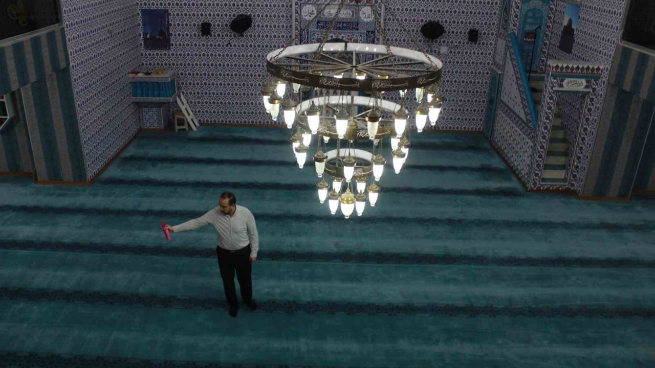 Siirt’te 642 cami Ramazan ayına gül suyuyla hazırlandı