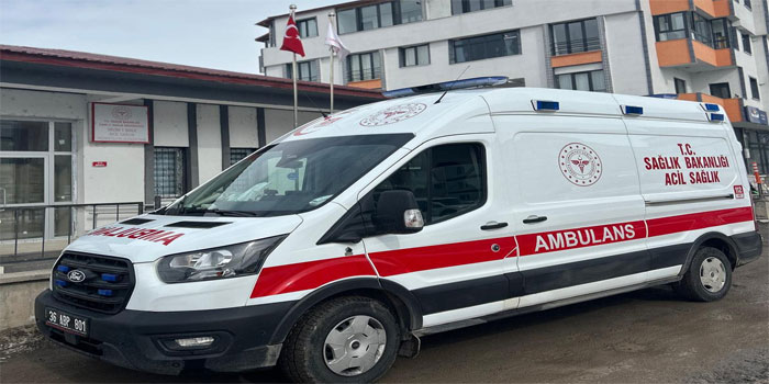 Selim’e Yeni Ambulans Tahsisi