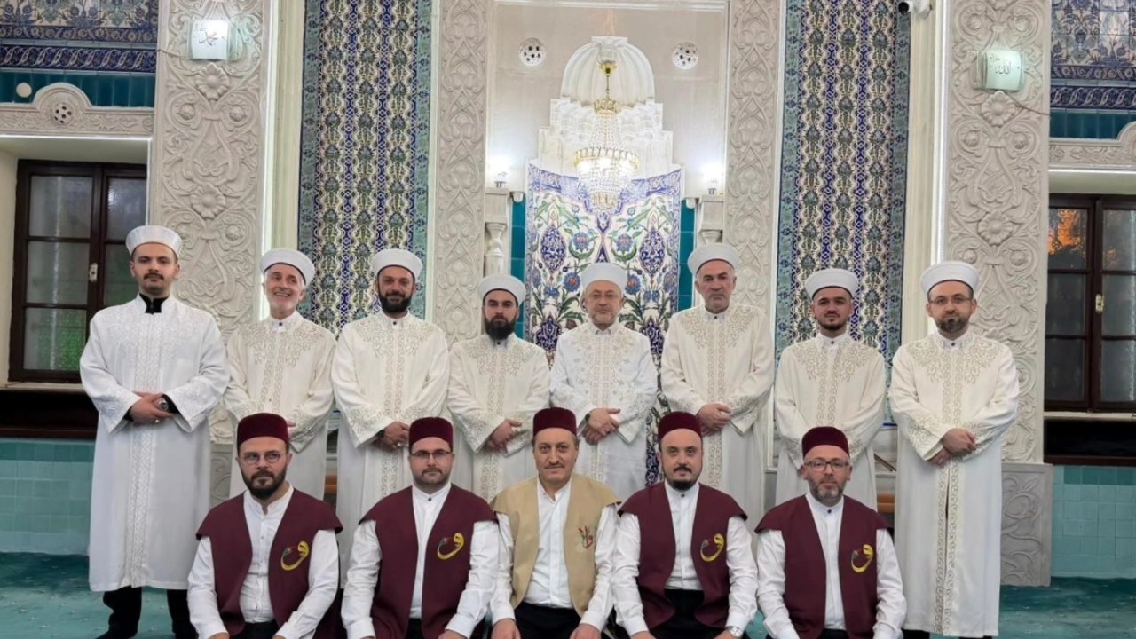 Denizli’de asırlık Teravih geleneği ilk gecede gönülleri kuşattı