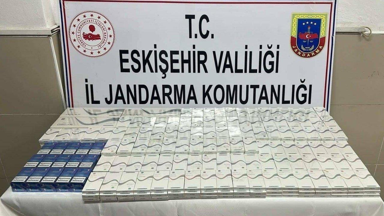 Kaçak sigara ticareti yapmaya hazırlanan şahsı jandarma yakaladı