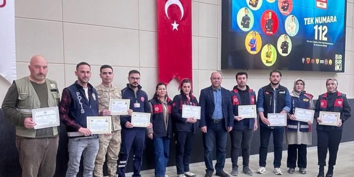 Kars'ta 112 personeline başarı belgesi takdimi