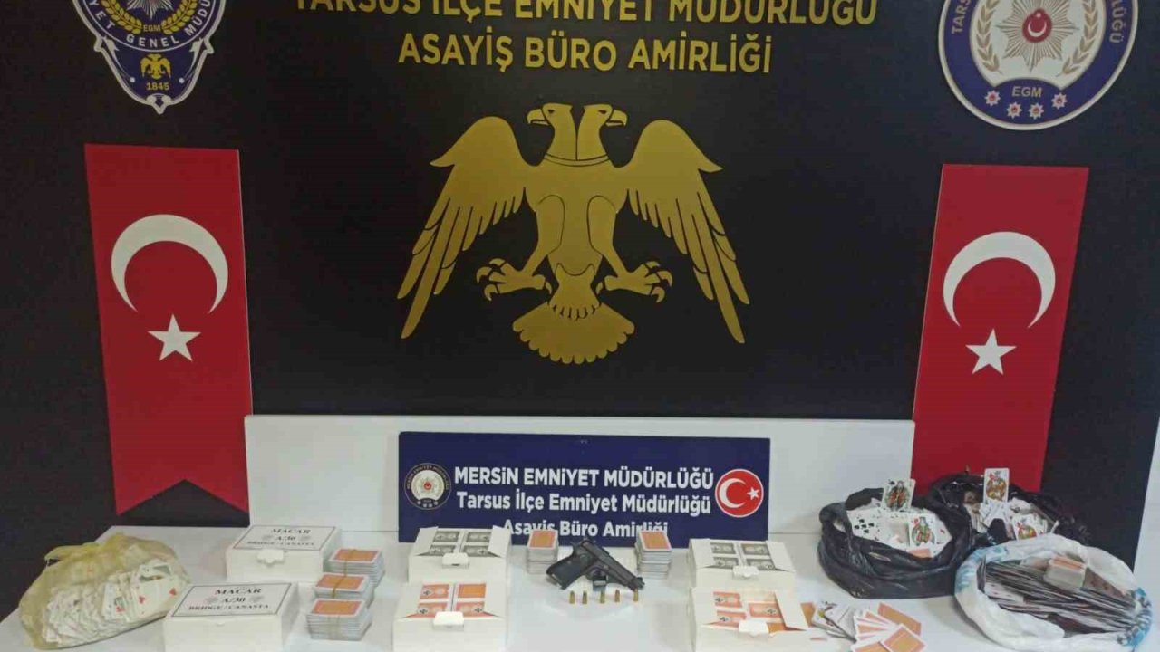 Tarsus’ta kahve ve derneklere kumar baskını