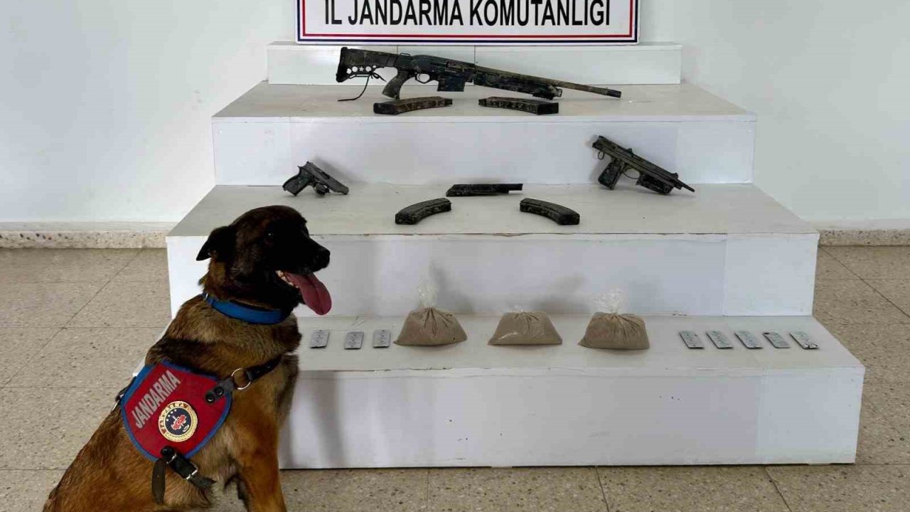 Van’da uyuşturucu ve silah ele geçirildi
