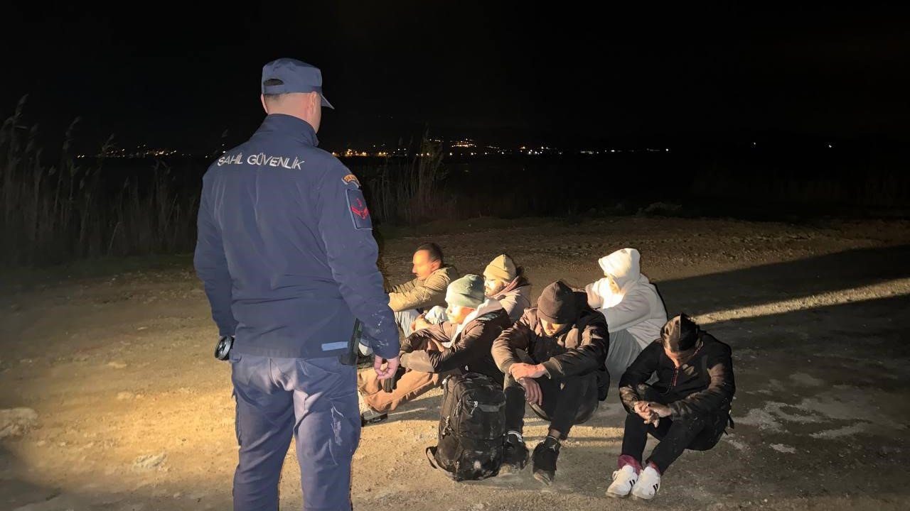 İzmir’de 30 düzensiz göçmen yakalandı