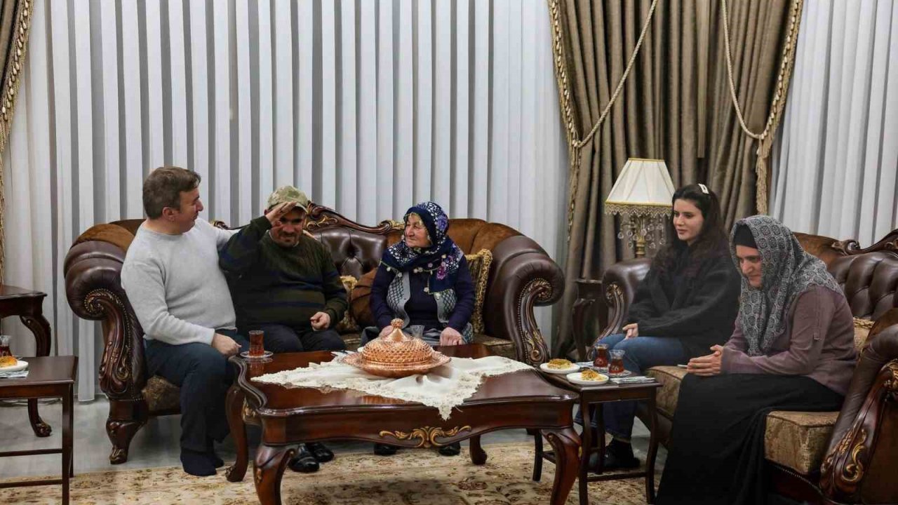 Erzincan’da hayatını kardeşlerine adayan Çilem’in sessiz kahramanlığı