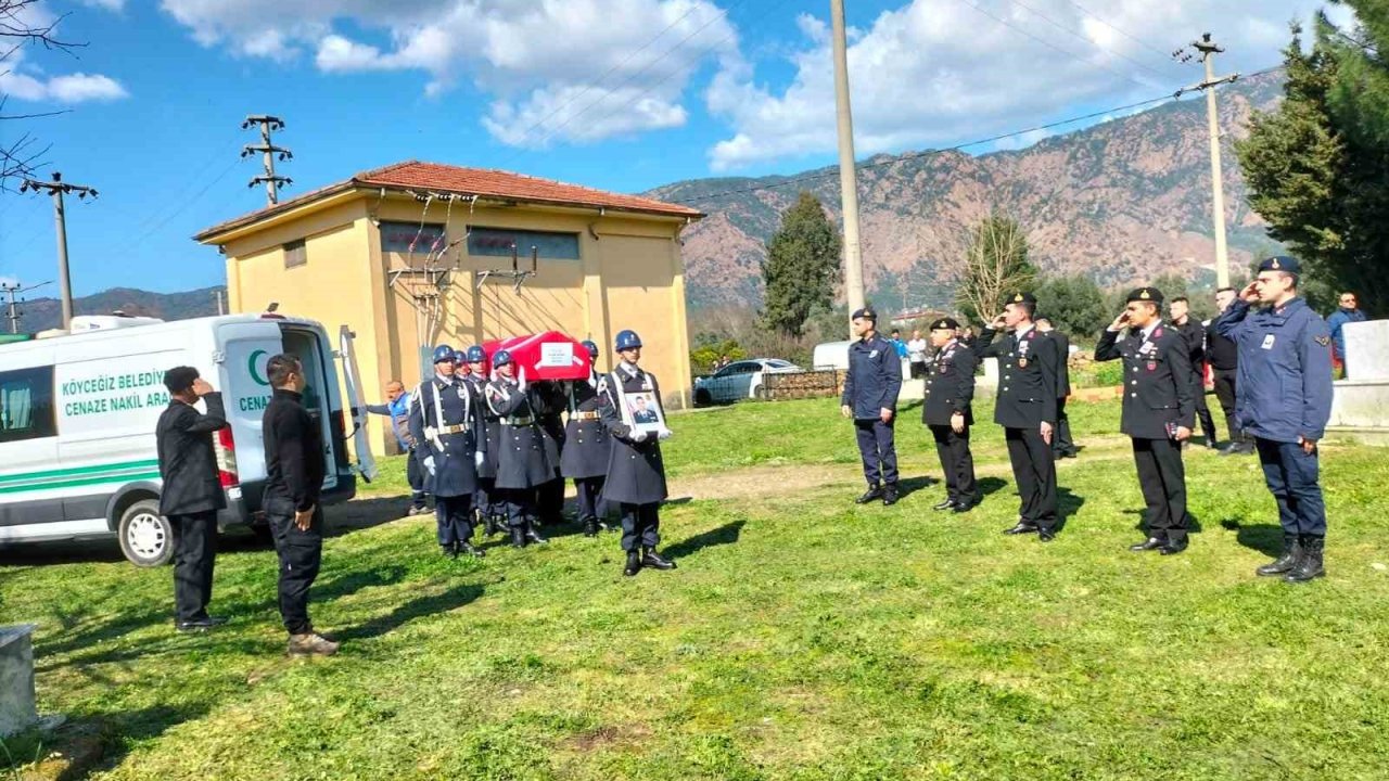 Kalbine yenilen Uzman Çavuş Keskin Köyceğiz’de toprağa verildi