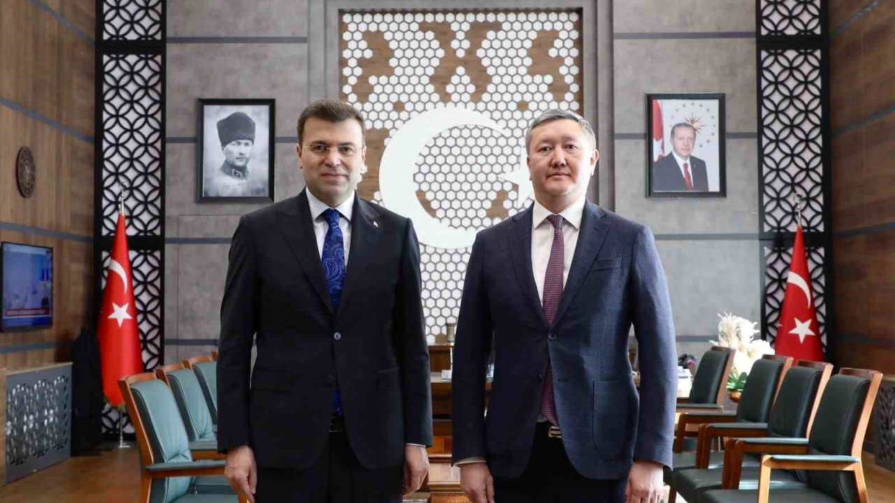 Niğde’nin Altay köyü Nevruz’a hazırlanıyor: Başkonsolos Kanafeyev incelemelerde bulundu