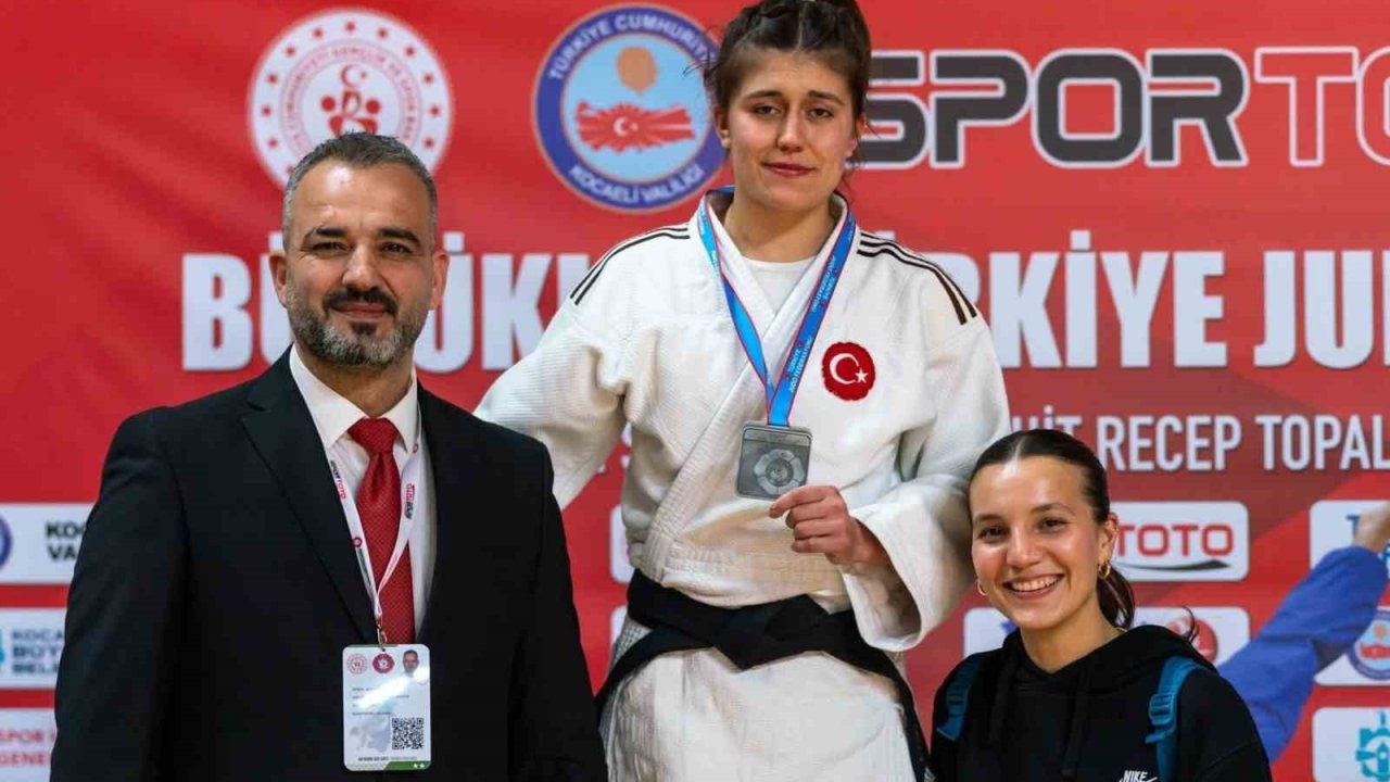 Yunusemreli judoculardan 2 önemli madalya