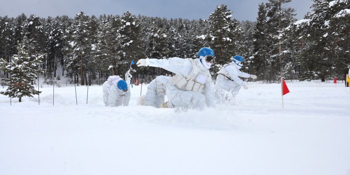 Sarıkamış’ta derin kar ve şiddetli soğuklarda muharebe eğitimi