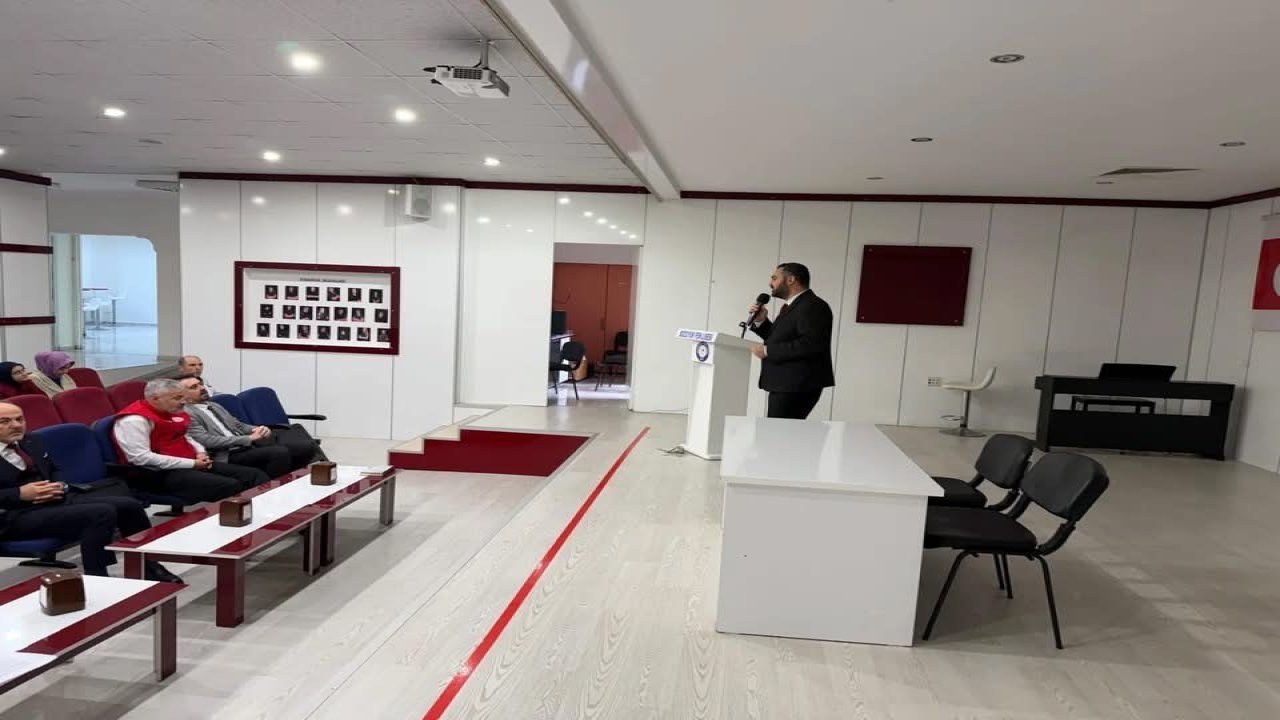 Bozüyük Fen Lisesi’nde "Ramazan, Cami ve Hayat" Konferansı