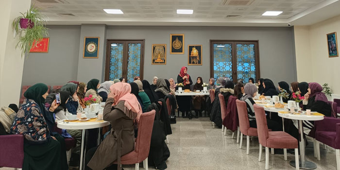 Kars'ta,Mum Dibini Işıtır Projesi Kapsamında İftar Buluşması