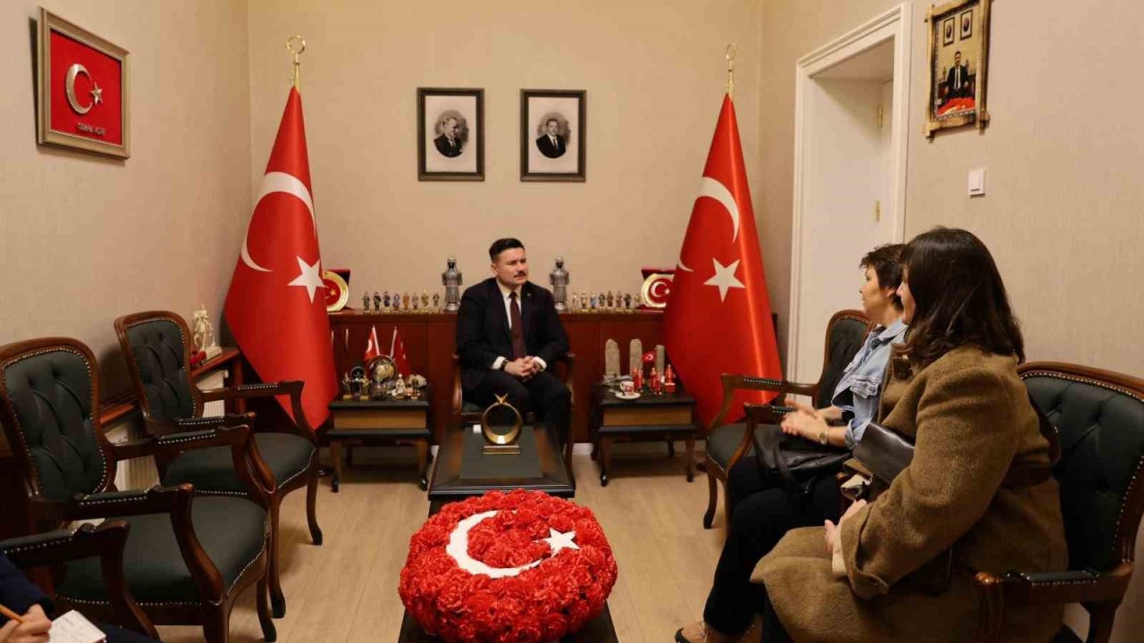 Gökçeada’da "Geleneksel Halk Günü" Buluşması: Kaymakam Osman Acar vatandaşları dinledi