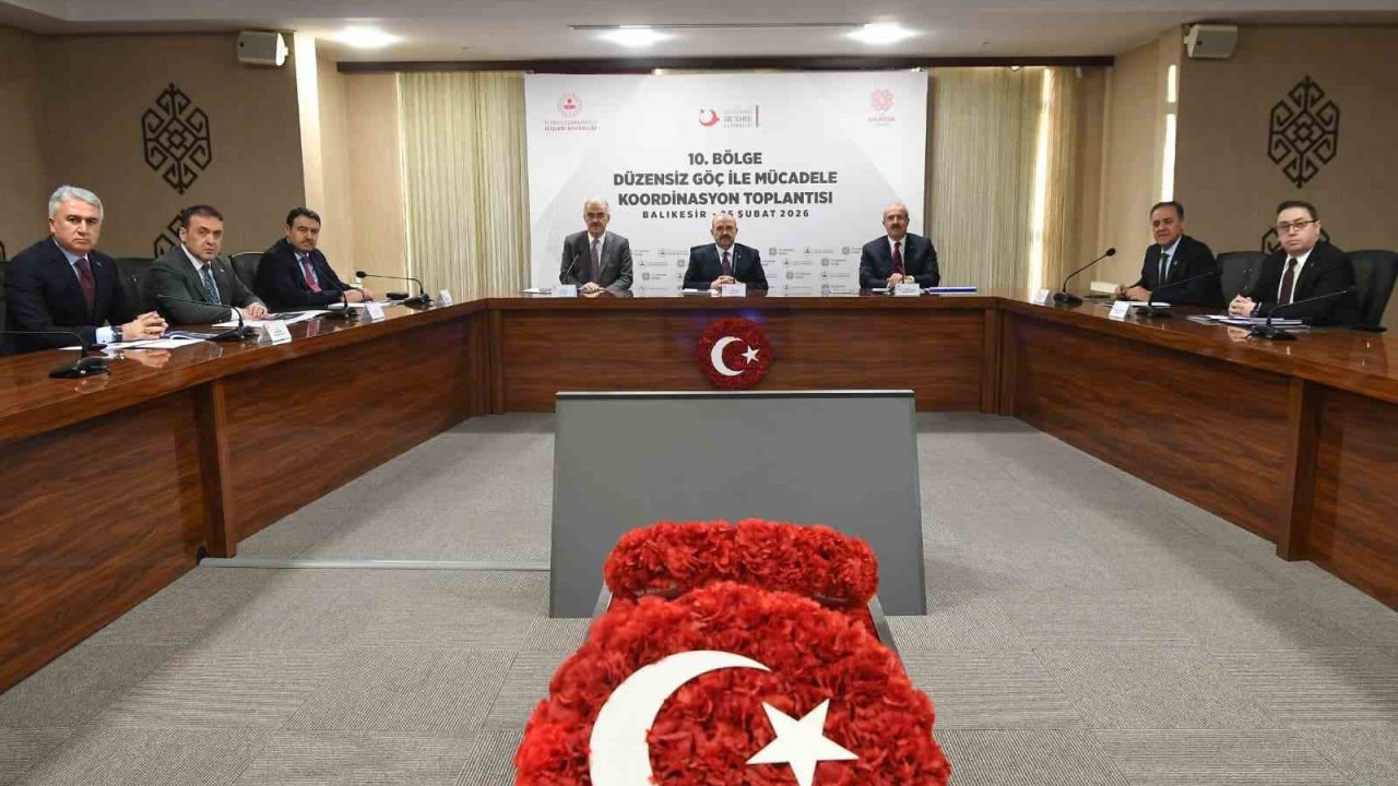 Bilecik Valisi Sözer, düzensiz göçle mücadele toplantısına katıldı