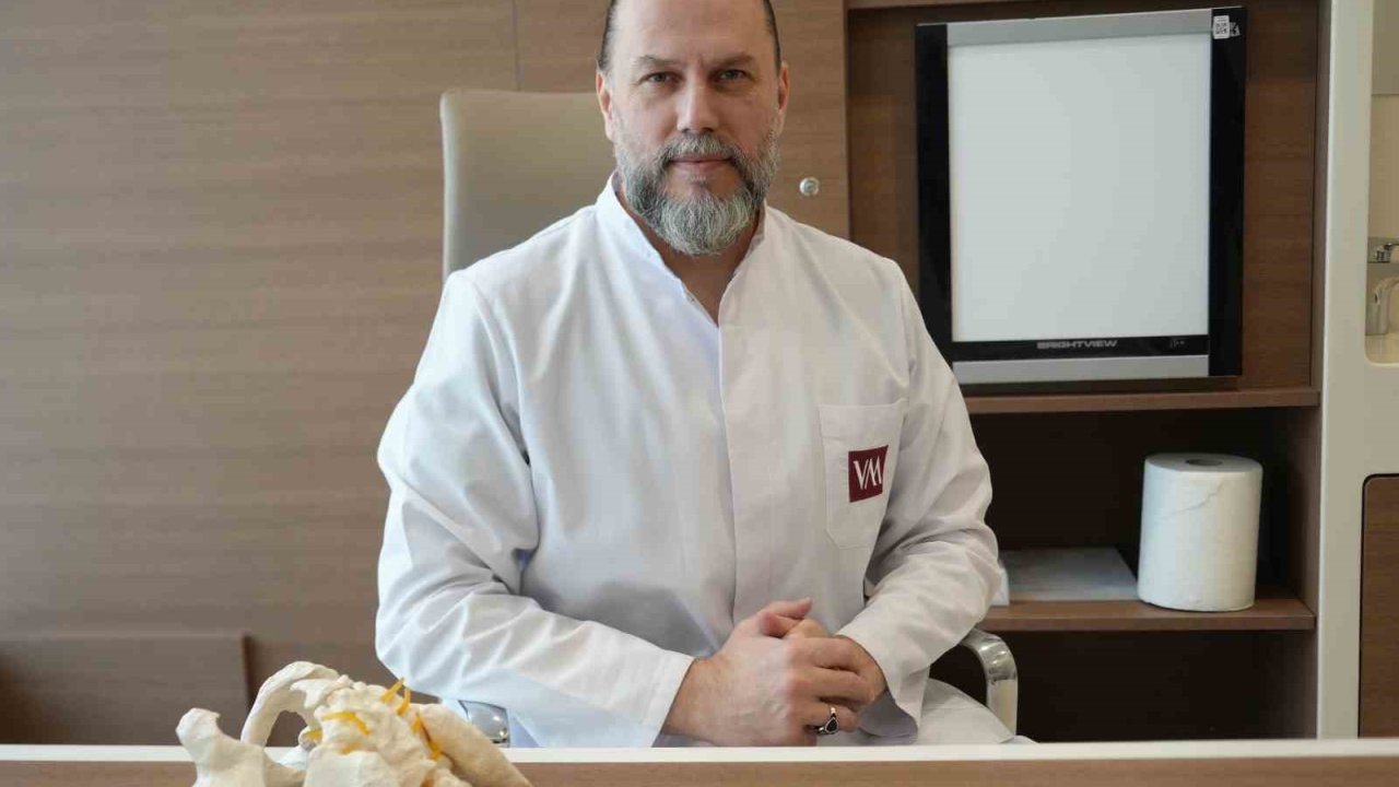 "Kapalı omurga cerrahisi ile felç riski yok denecek kadar azaltılabiliyor"