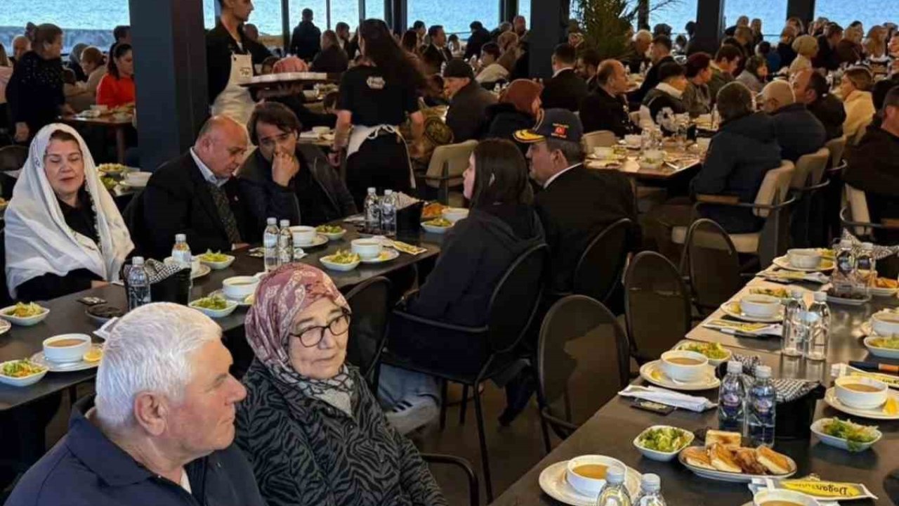 Çanakkale’de şehit aileleri ve gaziler iftarda bir araya geldi