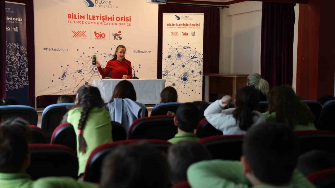 Bilim Kafe bu kez minik kalplere konuk oldu