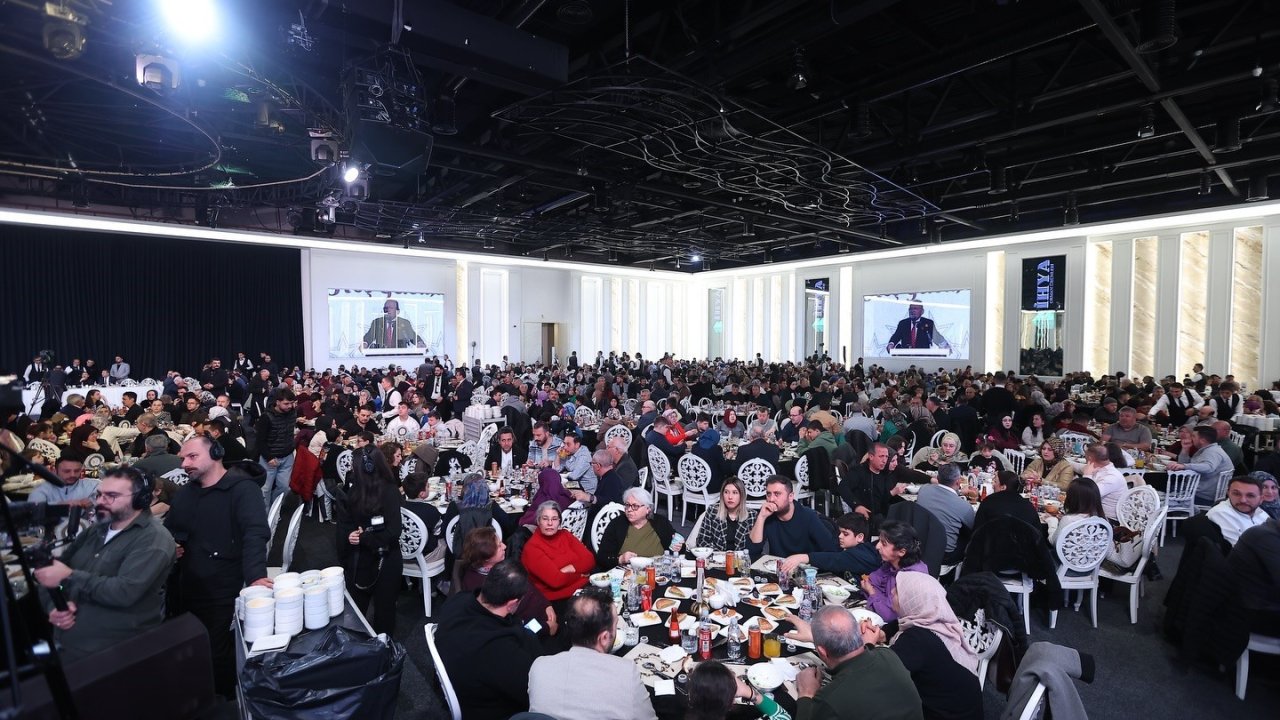 Başkan Büyükkılıç, Ramazan’ın bereketini iki ayrı iftarda vatandaşlarla paylaştı