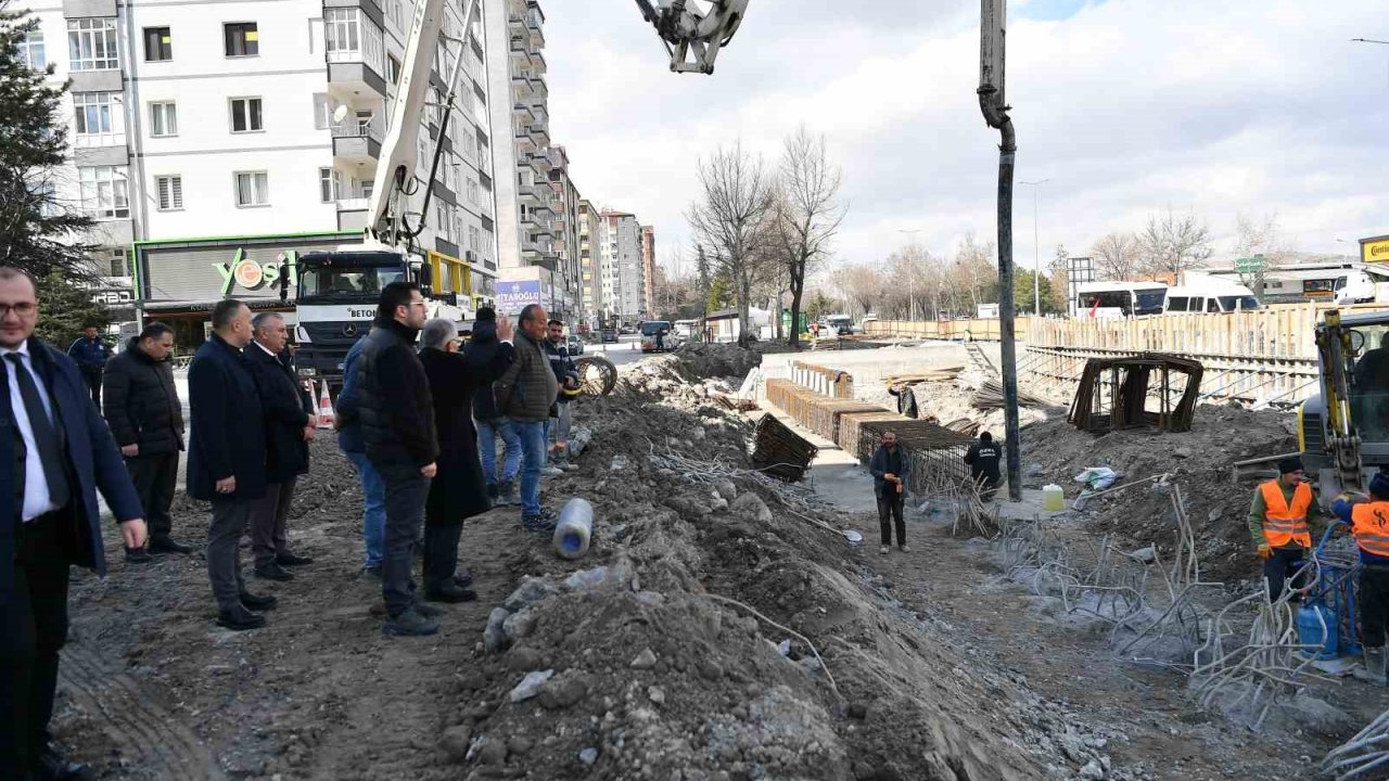 Başkan Büyükkılıç, 300 milyon TL’lik katlı kavşak projesini yerinde inceledi