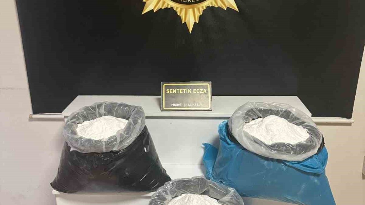 Balıkesir polisi 72 kilogram uyuşturucu madde yakaladı