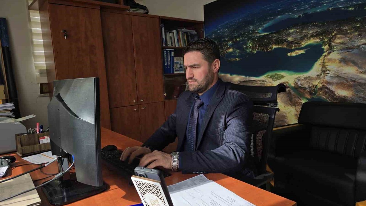 Doç. Dr. Mustafa Özalp: "(İran-ABD-İsrail savaşı) Yapılması gereken şey müzakere masasının başlaması, diplomasiye öncelik verilmesi ve savaşın ivedilikle durdurulması"