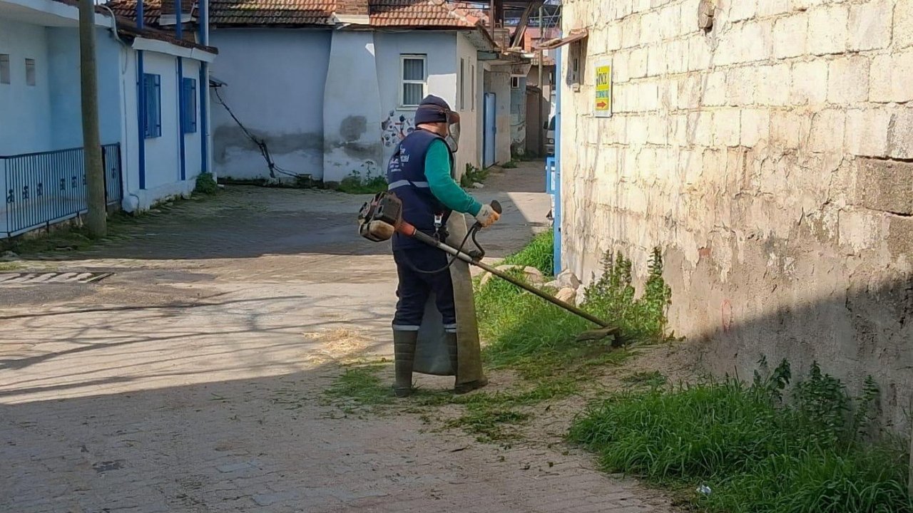 Efeler Belediyesi’nin yeşil alan çalışmaları sürüyor