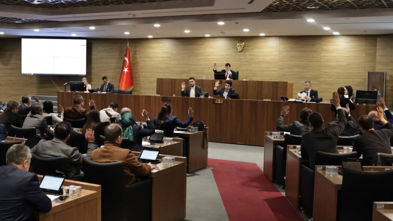 Kütahya Belediye Meclisi’nde 57 gündem maddesi görüşüldü, 4 madde reddedildi
