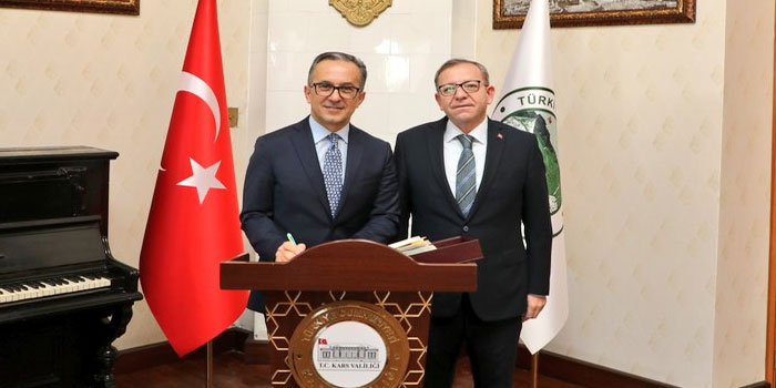 Kars Valiliğinde Azerbaycan heyeti ağırlandı