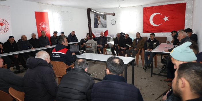 Kars Azat köyünde üreticilerle toplantı