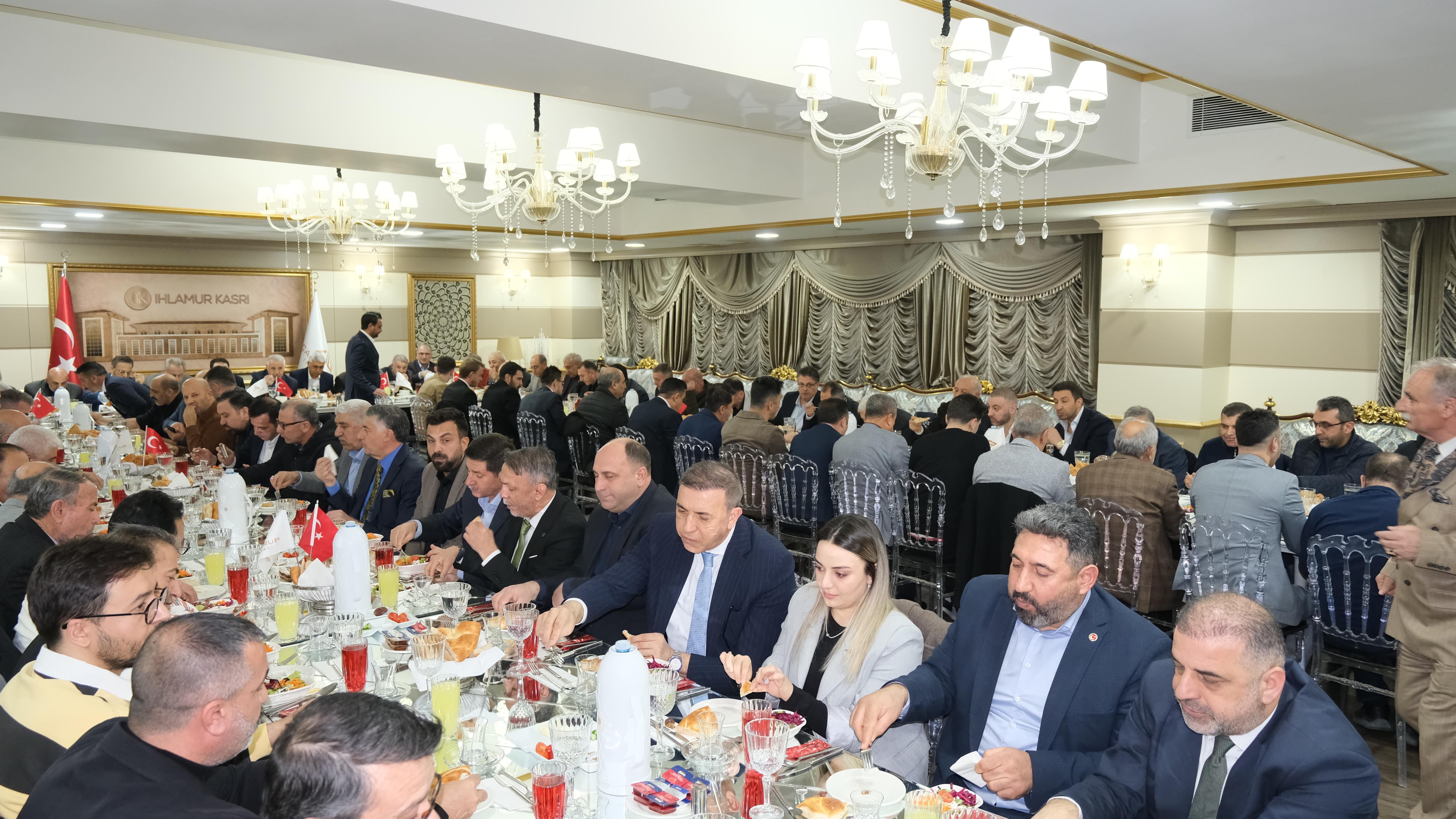 Ercan Çağ’ın Geleneksel İftar Programına Yoğun Katılım