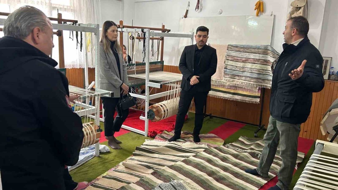 Türkeli’de geleneksel kilim dokumacılığı yaşatılıyor