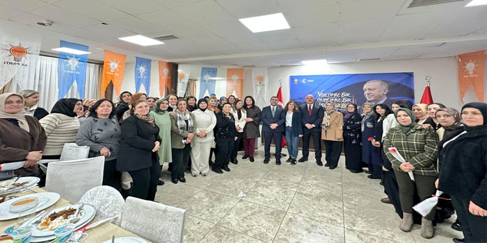 AK Parti Kars Milletvekili Adem Çalkın kadınlarla gönül sofrasında buluştu