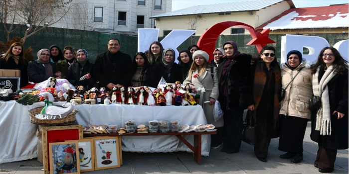 Kars’ta Kadınlara Yönelik Bilgilendirme Stantları Açıldı