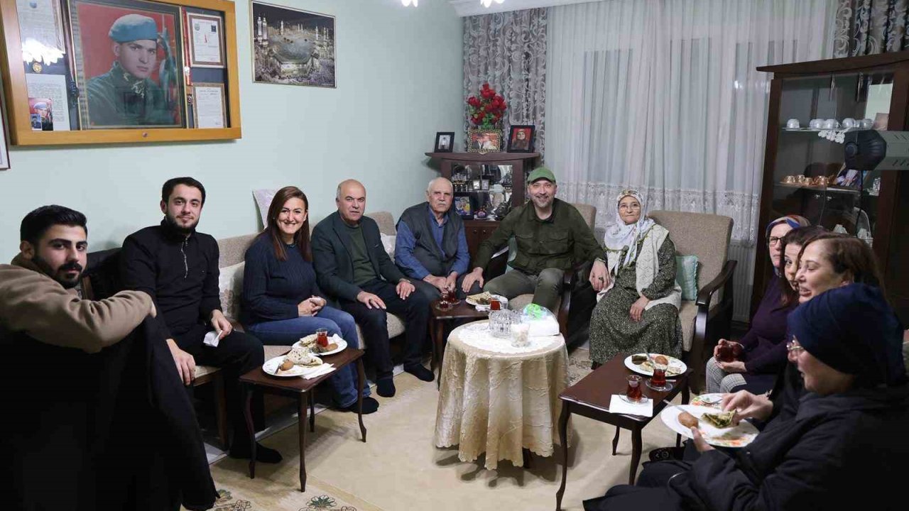 Başkan Arıkan, şehit annelerini ziyaret etti