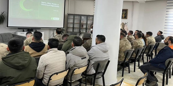 Kars’ta jandarmaya bağımlılıkla mücadele eğitimi