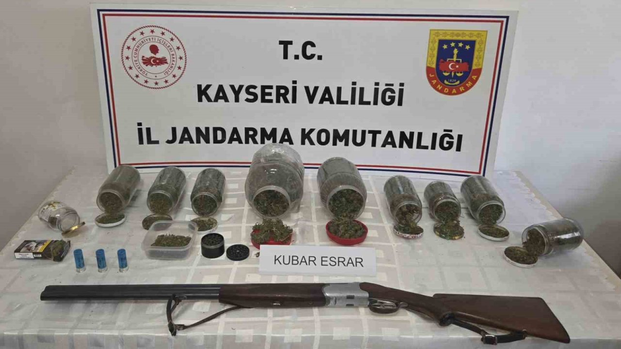 Kayseri’de 915 gram uyuşturucu madde ele geçirildi