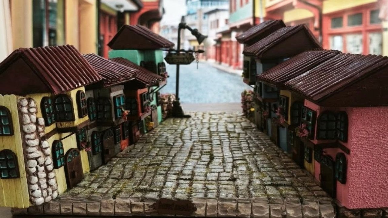 Geleneksel Akşehir evleri minyatür olarak üretiliyor