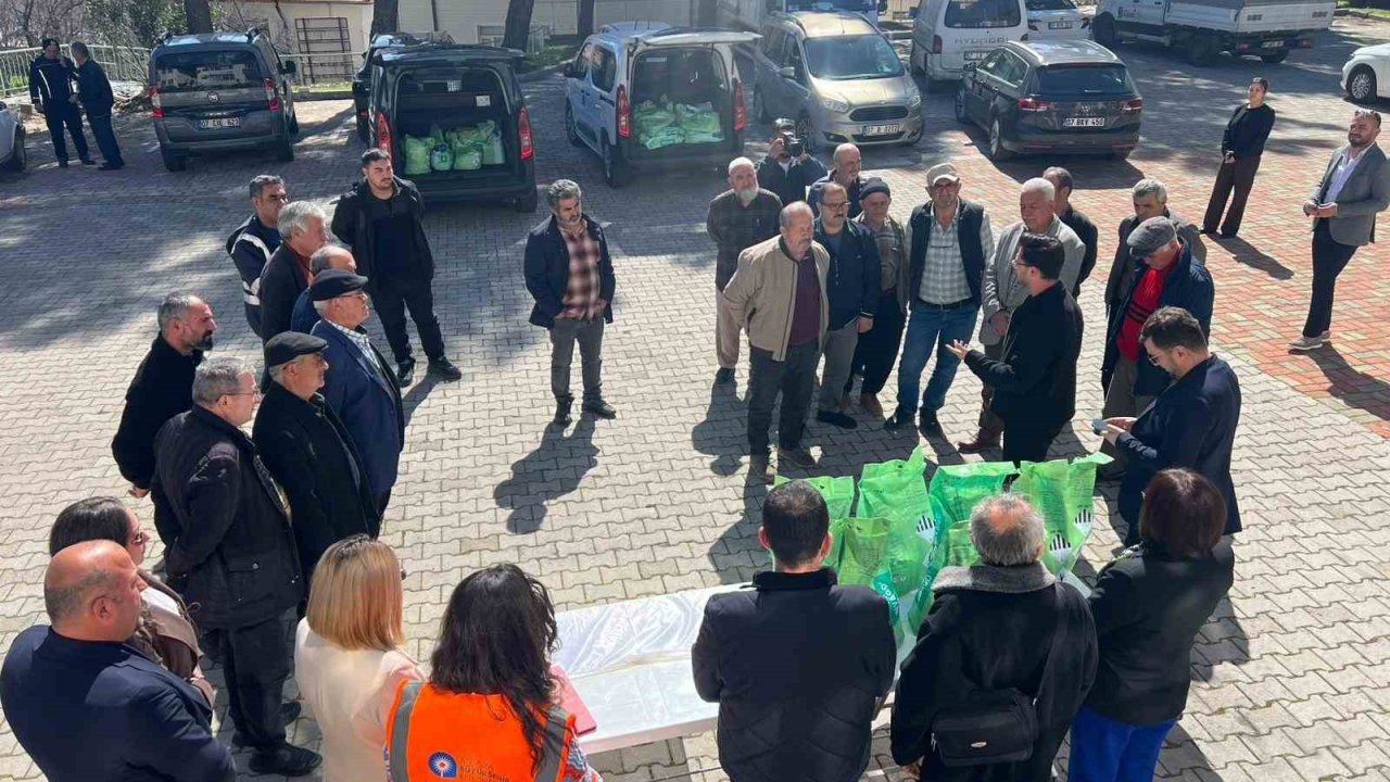 Antalya Büyükşehir Belediyesi’nden üreticilere bordo bulamacı desteği