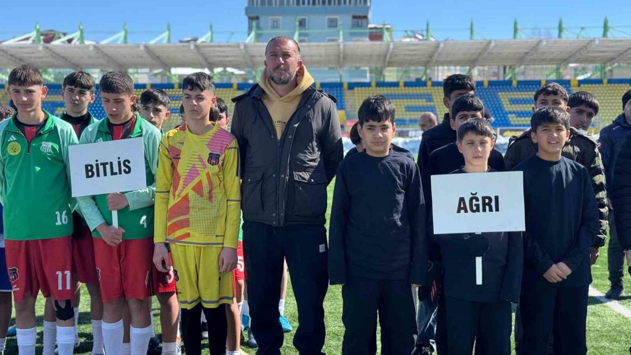 Ağrı’da futbol heyecanı başladı