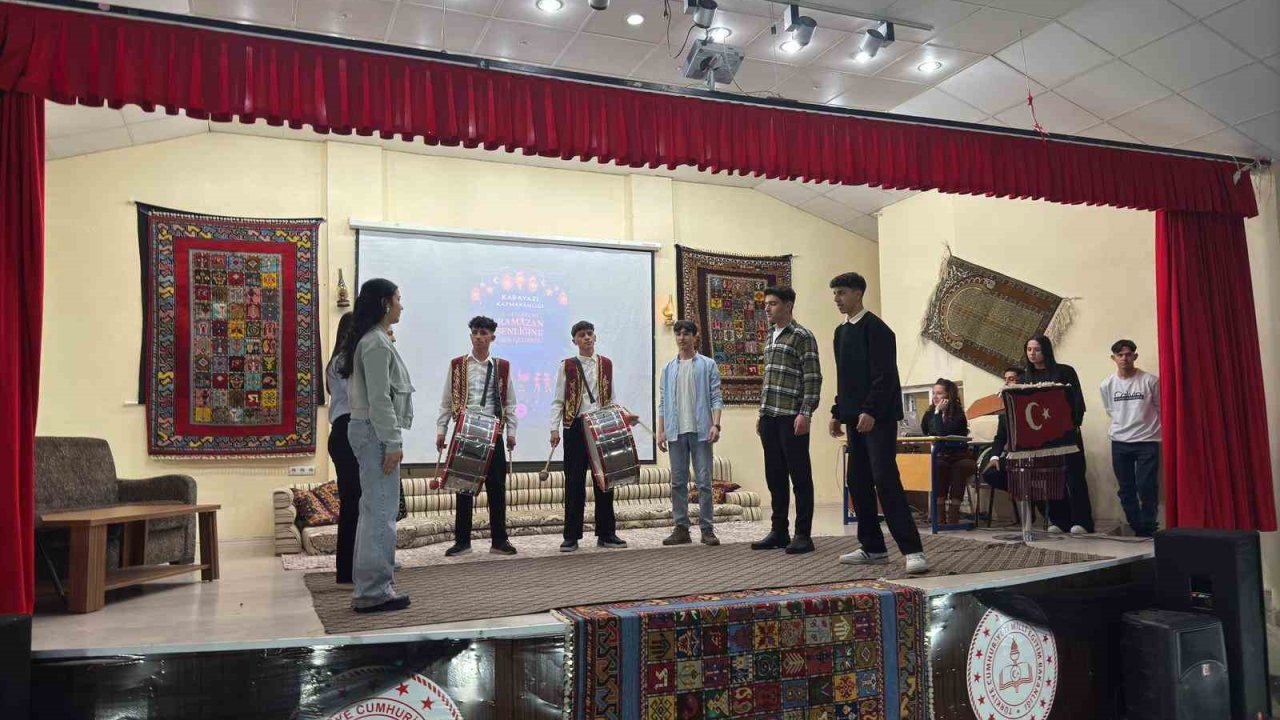 Karayazı’da "2. Geleneksel Ramazan Şenliği" coşkuyla gerçekleştirildi