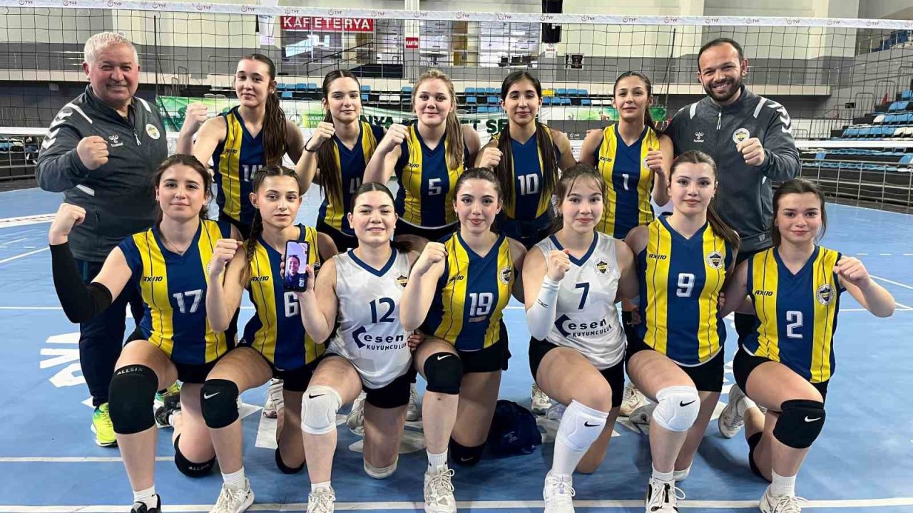 Düzce 1907 SK voleybol takımı finalde