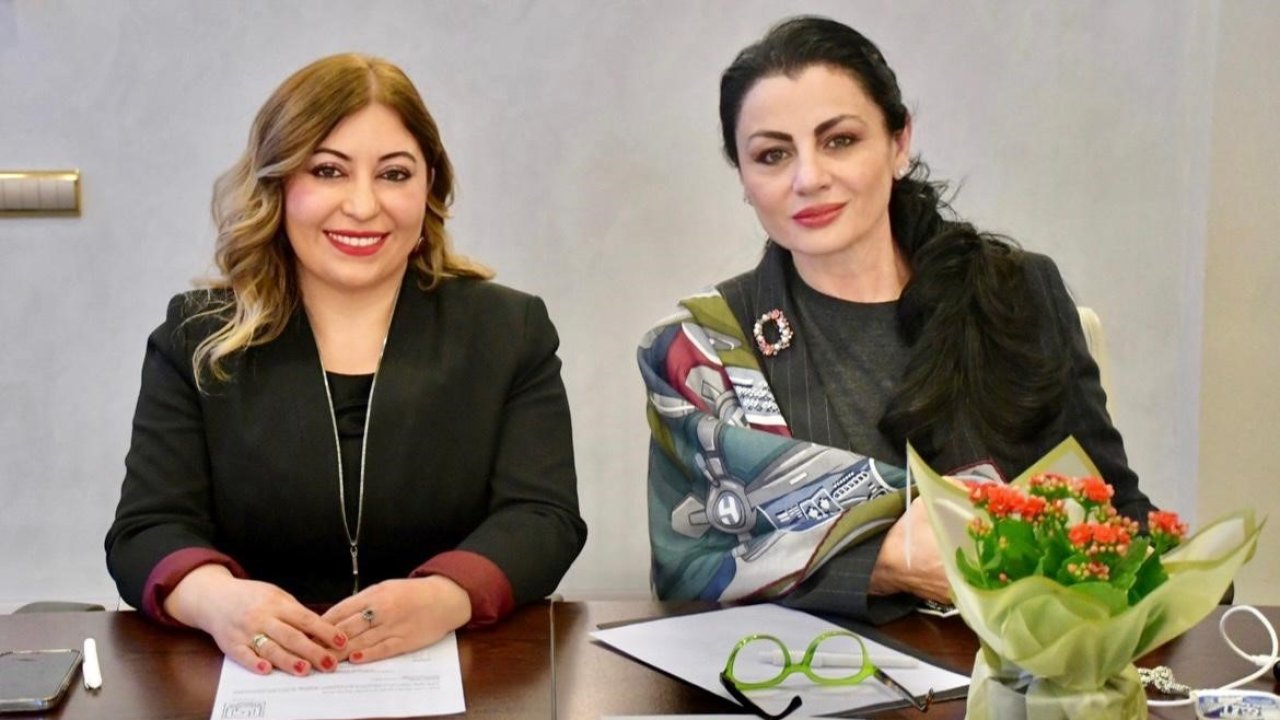 Kütahya’daki söyleşide kadınların aile, toplum ve sosyal yaşam üzerindeki dönüştürücü rolüne dikkat çekildi