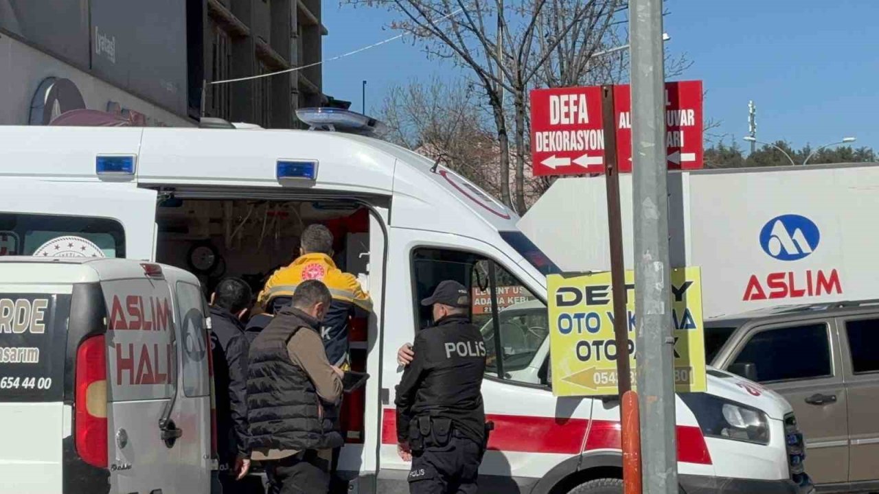 Arkadaşını bıçaklayıp kaçan şahıs yakalandı