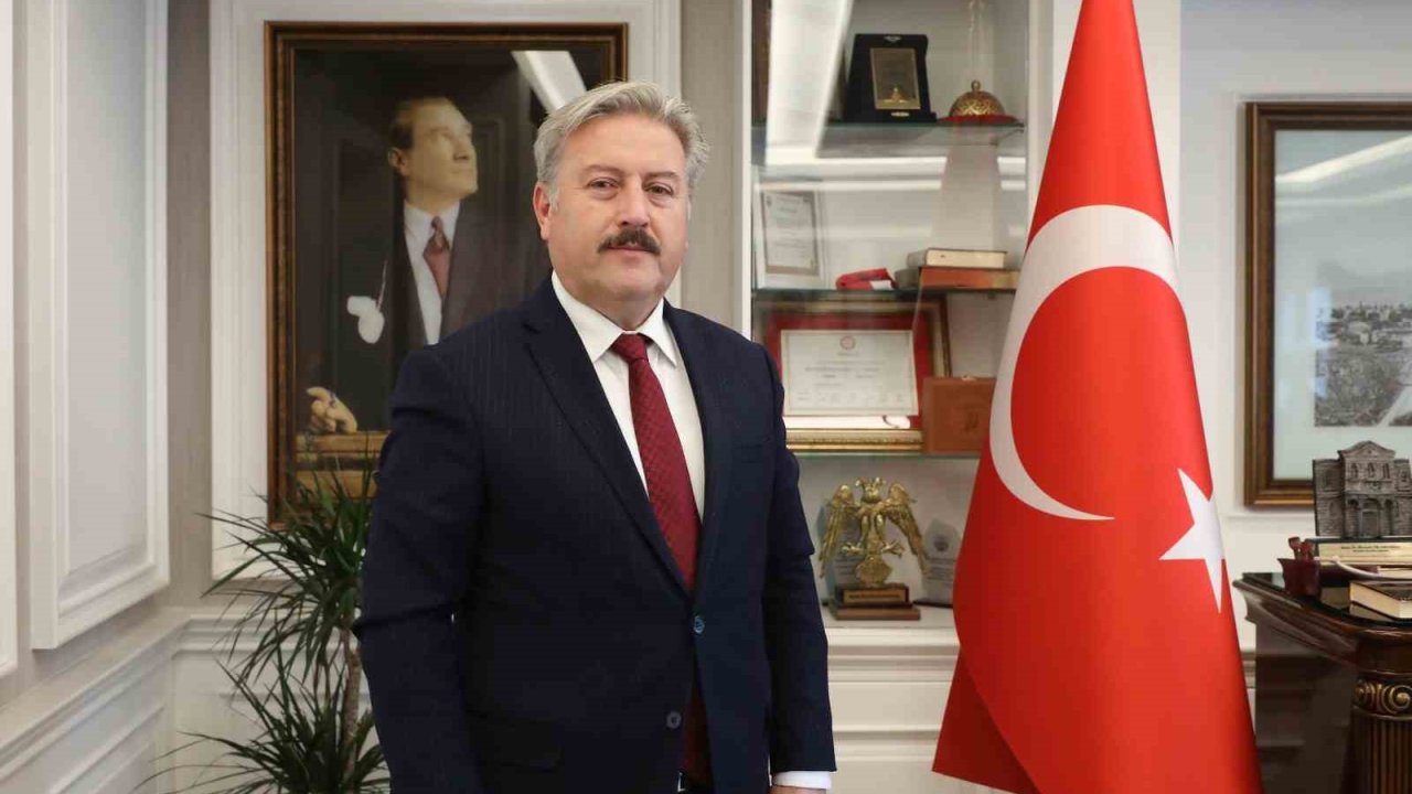 Başkan Palancıoğlu’ndan 12 Mart İstiklal Marşı’nın kabulünü kutlama mesajı