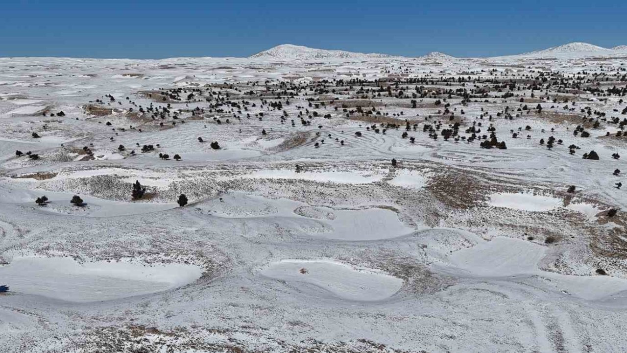 Toroslar ‘da obruklar karla doldu